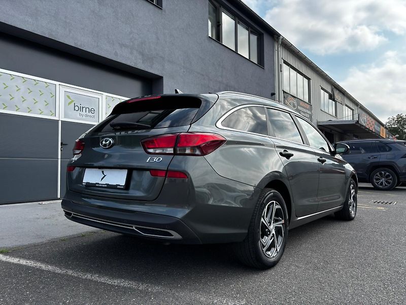 Hyundai i30 - fotka 4 z 16