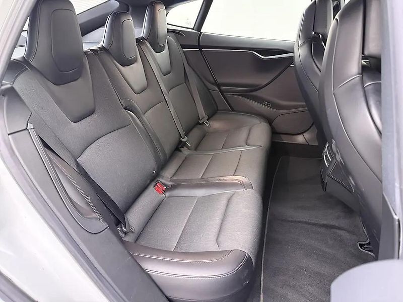 Tesla Model S 100D AWD 386kW MCU2 FSD 1.Maj - fotka 10 z 11