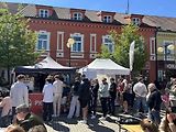 Kolonádu ovládla italská auta, na náměstí se dala ochutnat jihoevropská jídla.