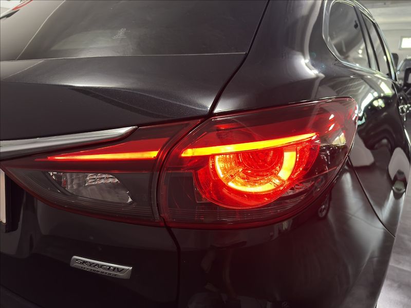 Mazda 6 2,2   D 1.MAJITEL 1.ROK ZÁRUKA - fotka 33 z 42