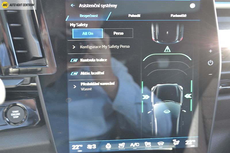 Renault Espace esprit Alpine full hybrid E-Te - fotka 54 z 73