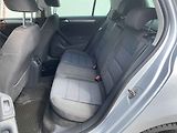 Volkswagen Golf (2012) 2.0 TDi, Style, navi - náhled 10