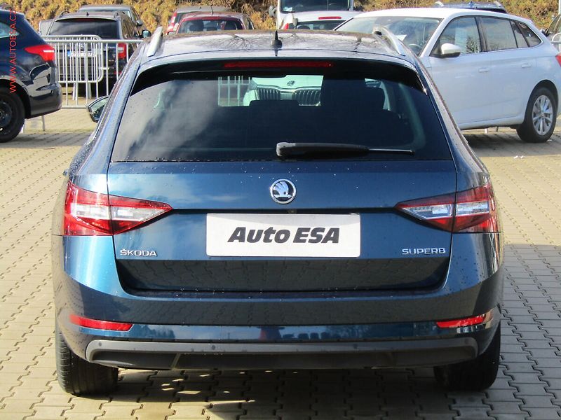 Škoda Superb (2019) 1.6 TDi, Style, DSG, bixen - fotka 5 z 23