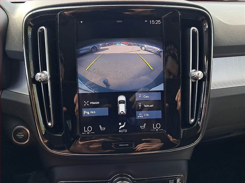 Volvo XC40 (2019) D3 AWD, 4X4, Automat, Kůže - fotka 23 z 23