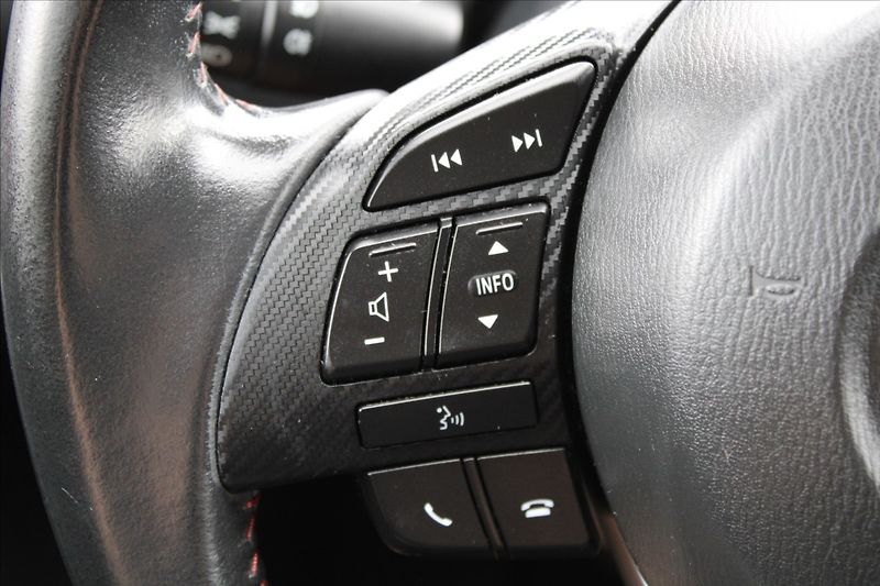 Mazda 3 2,0 SKYACTIV-G  VÝHŘEVY - fotka 16 z 25