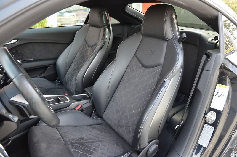 Audi TTS (2019) 2.0 TFSi 225kW Quattro / 46tkm - fotka 20 z 52