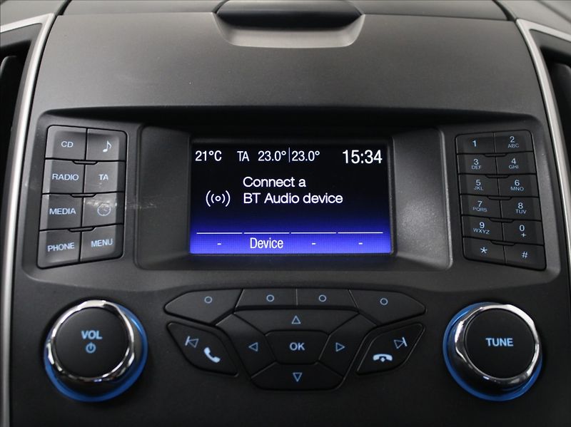 Ford S-MAX 1,5 EB 121kW 1.maj.ČR 7-míst - fotka 15 z 24