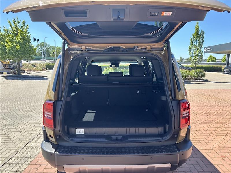 Toyota Land Cruiser 2,8 MHEV Invincible - fotka 10 z 12