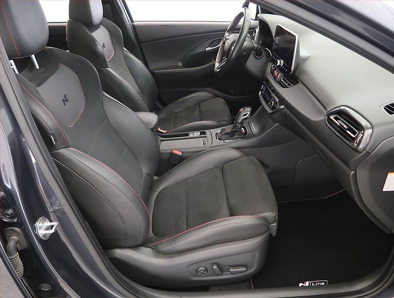 Hyundai i30 (2022) N Line Premium 1.5 T-GDI MHEV - fotka 9 z 26