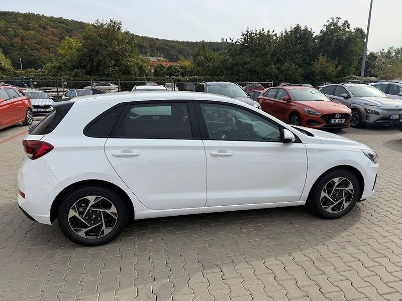 Hyundai i30 26 HB 1,0 T-GDI GO CZECH - fotka 2 z 9