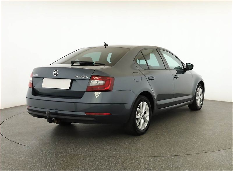 Škoda Octavia (2017) Ambition 2.0 TDI, Automat - fotka 5 z 21