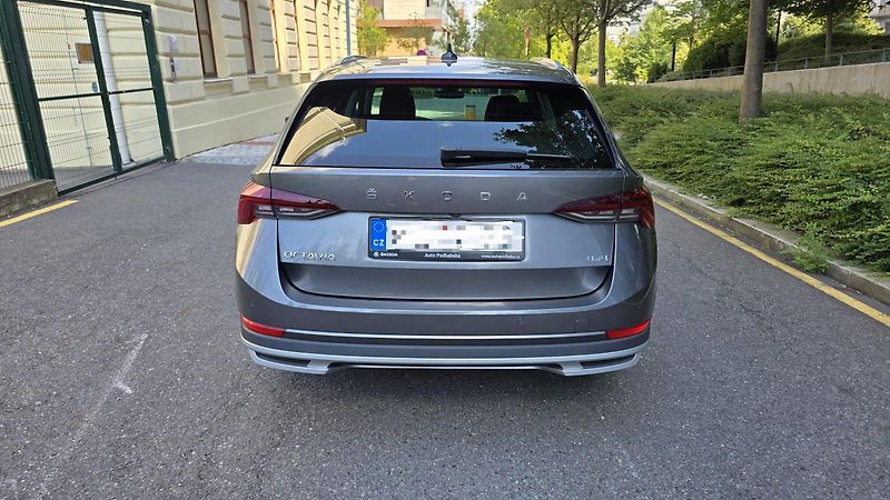 Škoda Octavia (2022) 2.0 TDI Scout 4x4, Webasto - fotka 8 z 17