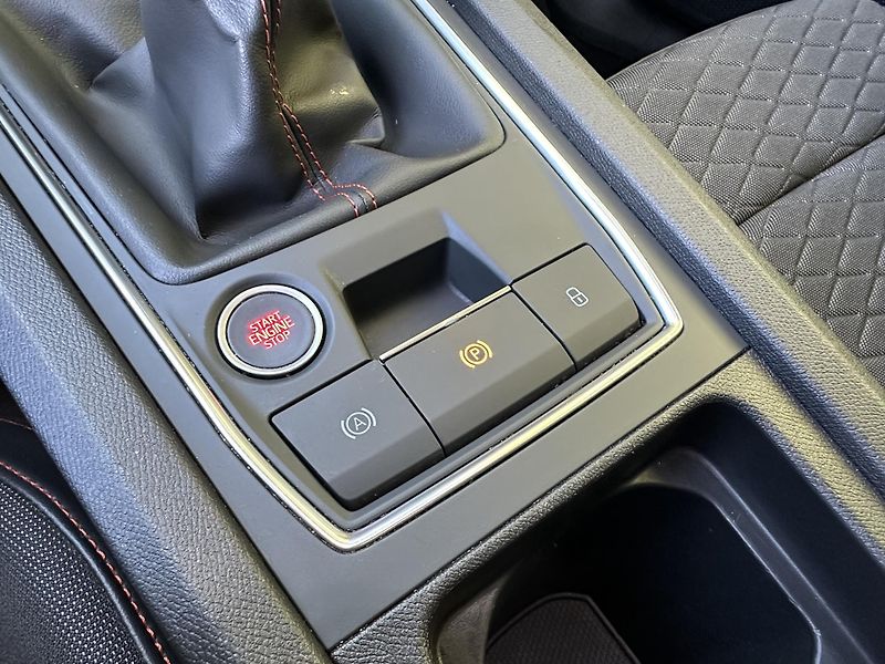 Seat Leon (2021) FR 1.5TSI/110kW *LED *KOMBI - fotka 24 z 47