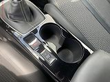 Peugeot 2008 (2021) 1.2 PT, GT, navi, kamera - náhled 18