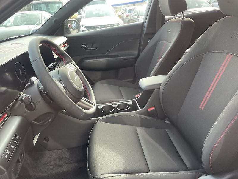 Hyundai Kona 26 1,6 T-GDI 2WD DCT N LINE - fotka 13 z 30
