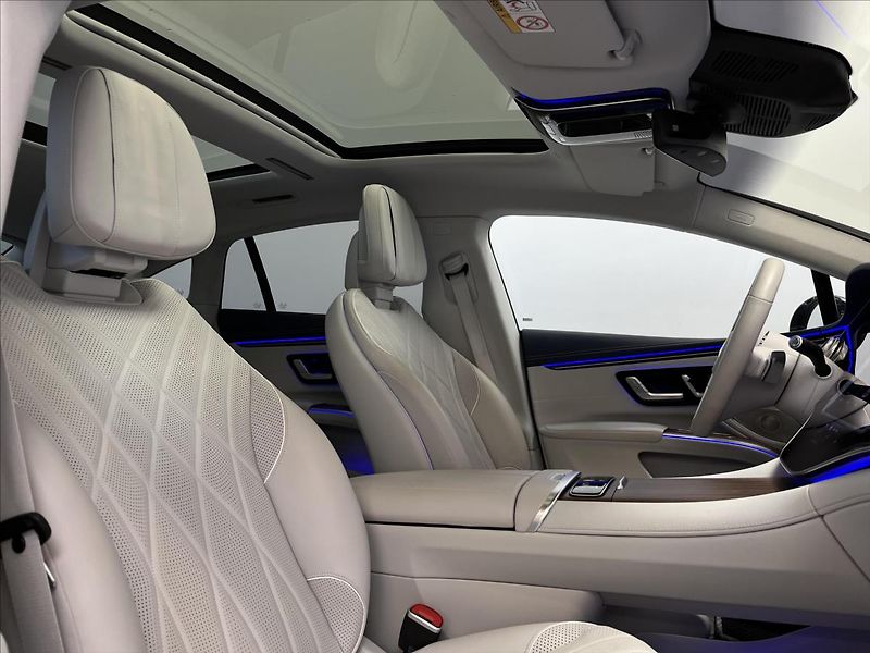 Mercedes-Benz EQS 580 4MATIC Berline - fotka 15 z 23
