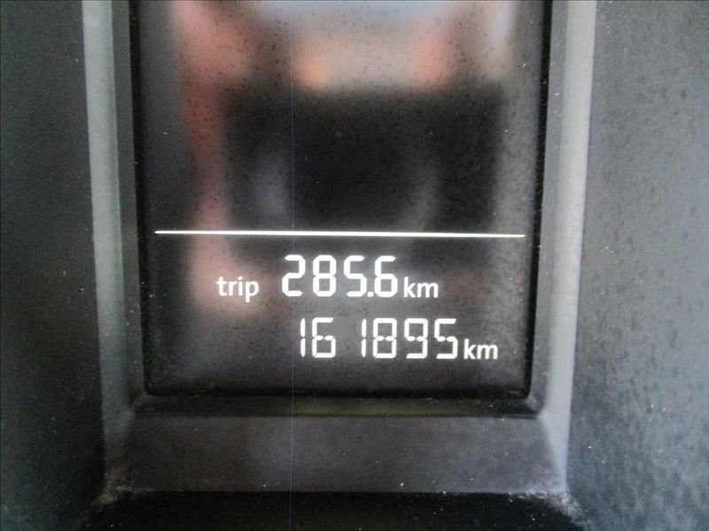 Volkswagen Golf 1,6 i, klima,serviska,1.maj., - fotka 14 z 39