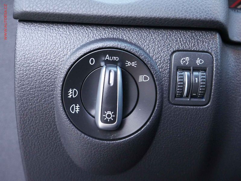 Volkswagen Tiguan (2014) 2.0TDi 4x4, Navigace - fotka 18 z 21
