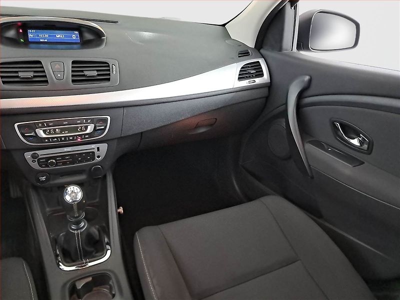 Renault Mégane (2013) 1.6 dCi, Tempomat - fotka 8 z 19
