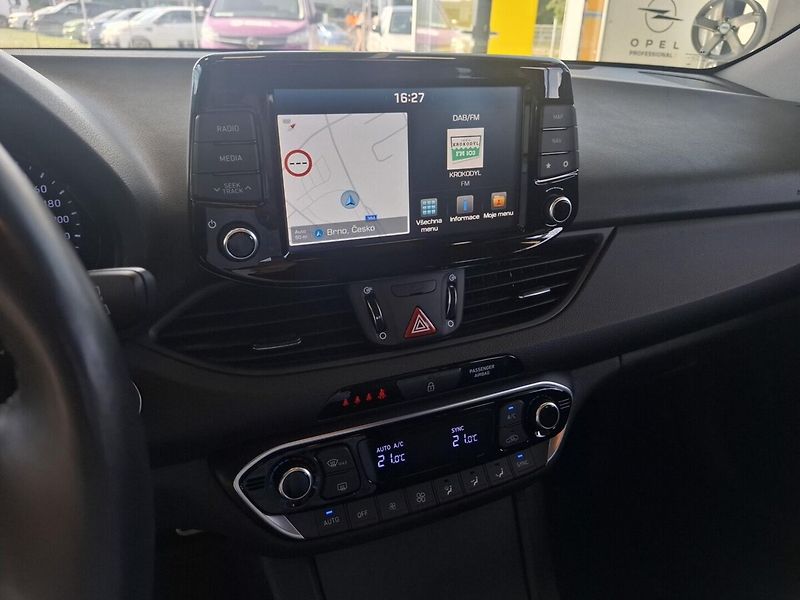 Hyundai i30 1.4 T-GDi 103KW 2020 - fotka 13 z 14