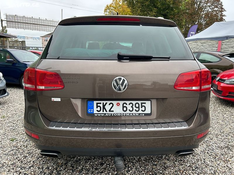 Volkswagen Touareg (2012) 3.0 TDi 180KW pěkný stav - fotka 7 z 27