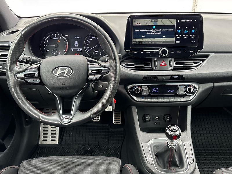 Hyundai i30 N-Line,ČR,1Maj - fotka 18 z 25