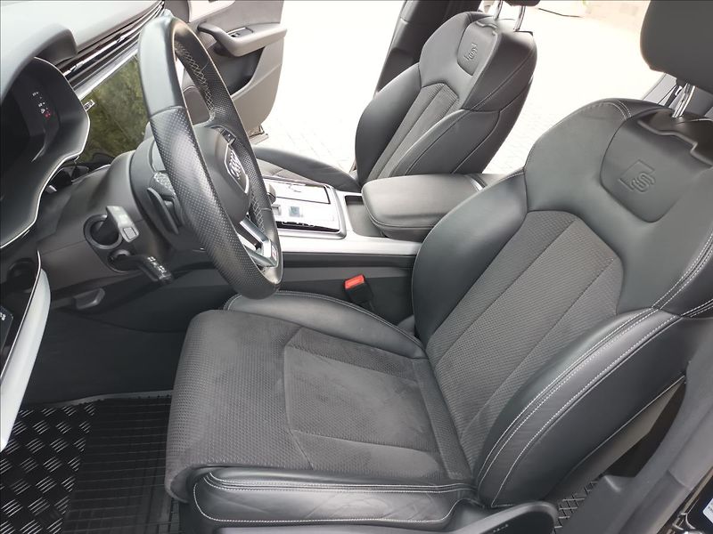 Audi Q8 3,0 TDI,210KW,S-line,1MAJ,LED, - fotka 14 z 37