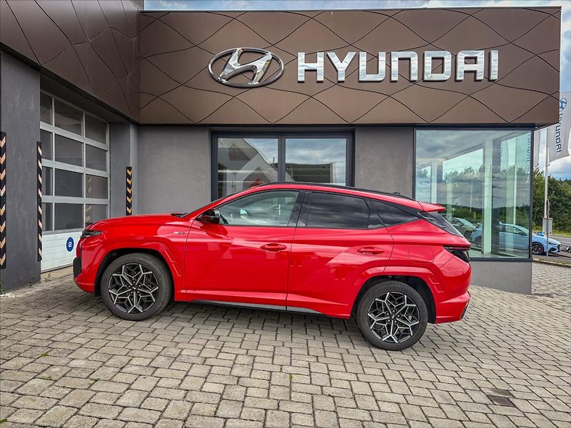 Hyundai Tucson 1,6 T-GDI N-line - fotka 18 z 19