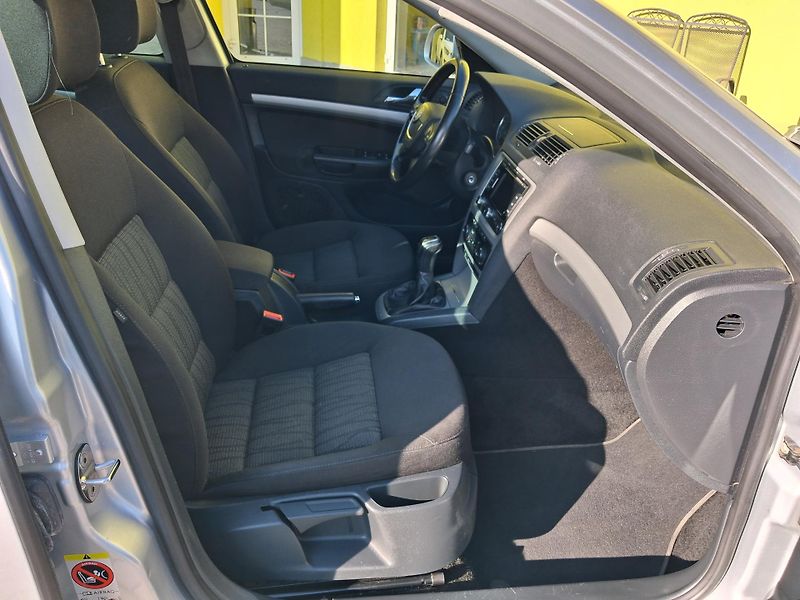 Škoda Octavia (2012)  FACE NAVI VYHŘ.SED NOVÁ STK - fotka 19 z 36