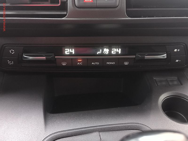 Opel Combo (2022) 1.5CDTi, 1.maj,ČR, Elegance - fotka 14 z 19