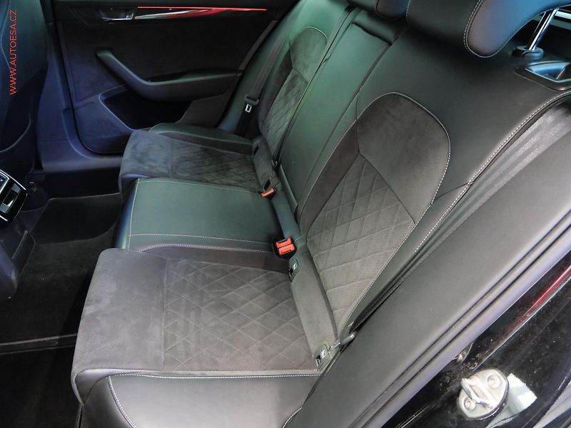 Škoda Superb (2018) 2.0TDi 4x4, SportLine, DSG - fotka 11 z 20