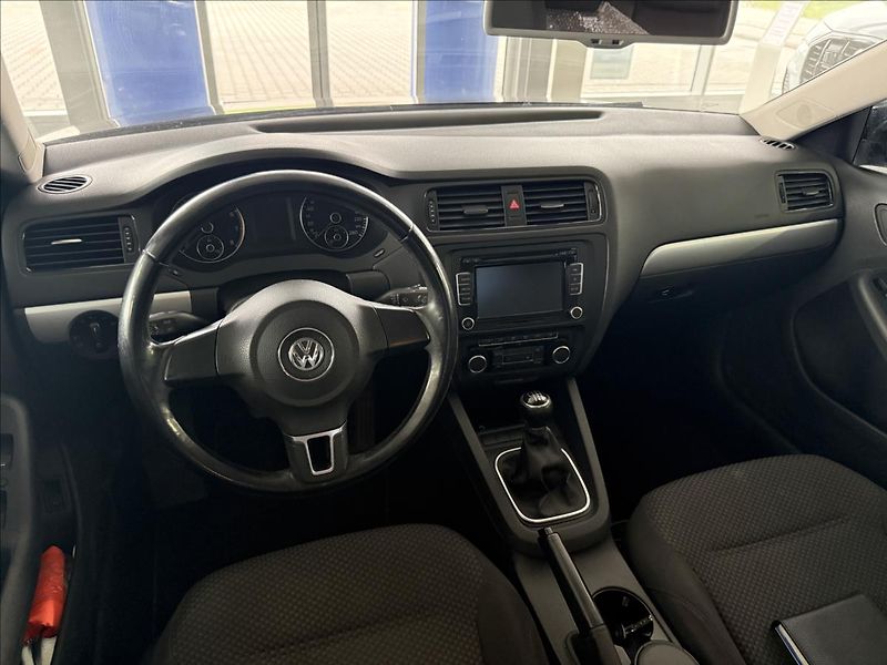 Volkswagen Jetta 1,2   1.MAJITEL, 77KW, SERVISK - fotka 10 z 18