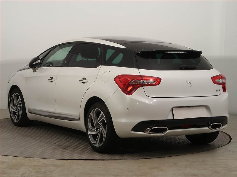 Citroën DS5 (2017) 2.0 BlueHDI, Automat, Kůže - fotka 4 z 17