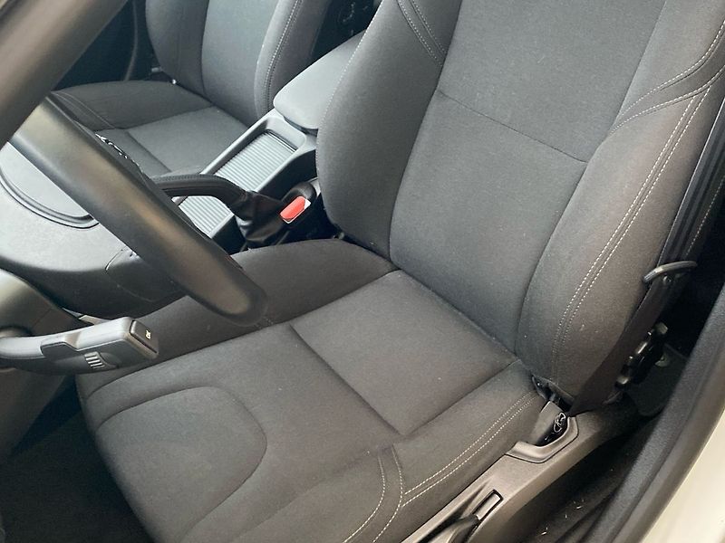 Volvo V40 - fotka 6 z 28