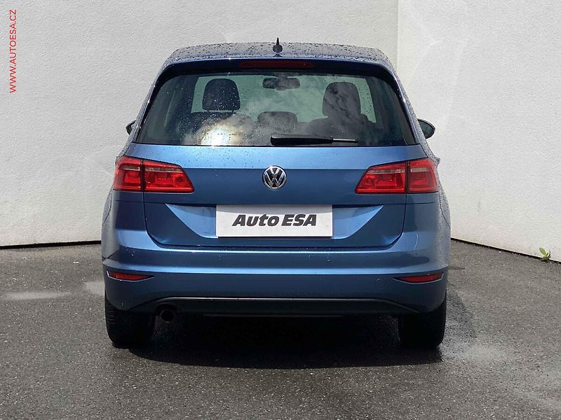 Volkswagen Golf Sportsvan (2015) 1.2 TSi, Lounge, navi - fotka 5 z 17
