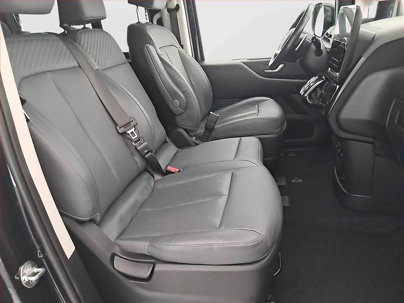 Hyundai Staria (2023) 2.2 CRDi, ČR, 1Maj, DPH - fotka 9 z 25