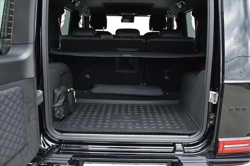 Mercedes-Benz Třídy G 63 AMG MANUFAKTUR ZÁRUKA ČR - fotka 13 z 32
