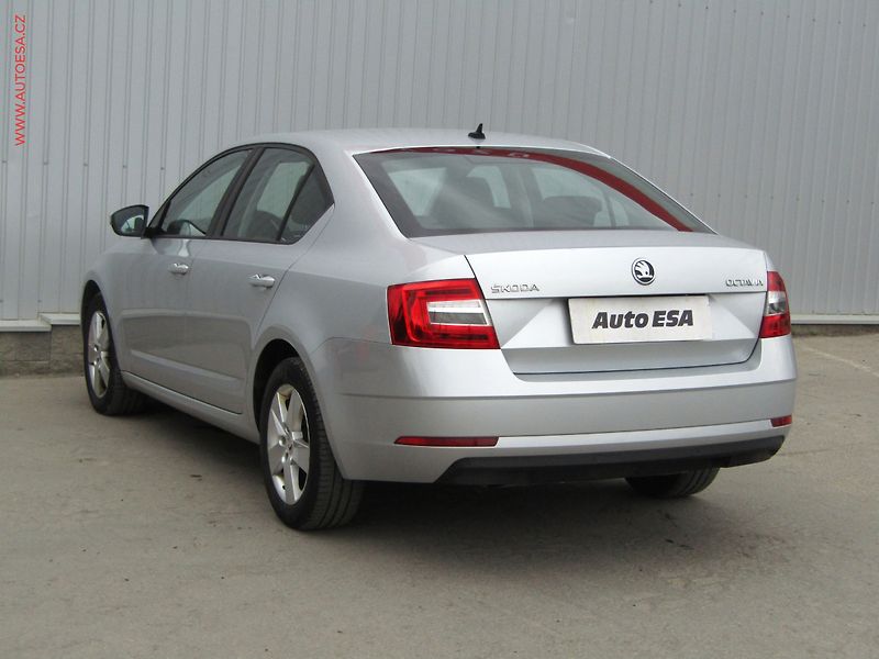 Škoda Octavia (2019) 1.6 TDi, ČR, Ambition - fotka 6 z 17
