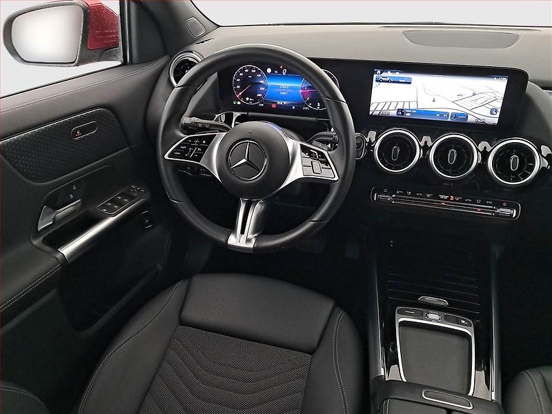 Mercedes-Benz GLA (2024) 200 d 4MATIC - fotka 7 z 22