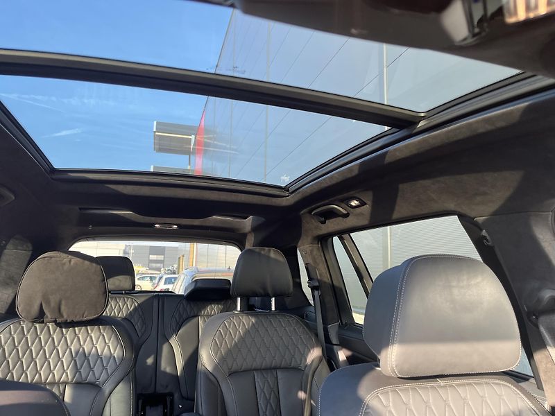 BMW X7 (2019) M50d - fotka 12 z 13