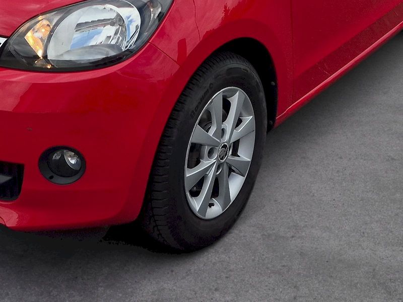 Škoda Citigo (2014) Elegance 1.0 MPI 44 kW 5°manuá - fotka 10 z 23