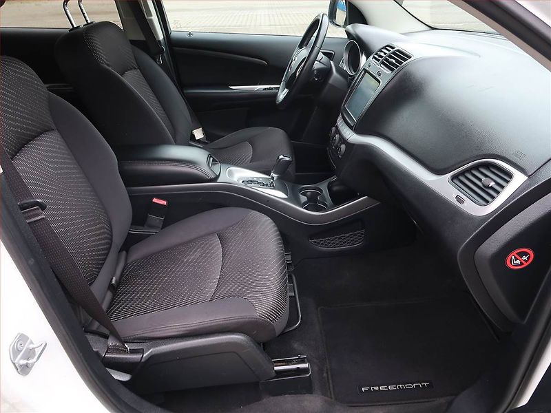 Fiat Freemont (2016) 2.0 MultiJet, 4X4, Automat - fotka 9 z 22