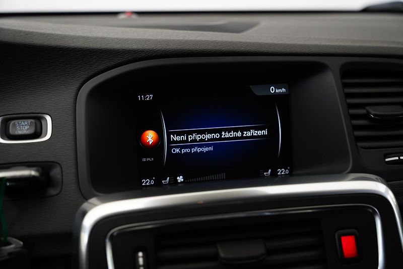 Volvo V60 - fotka 18 z 24