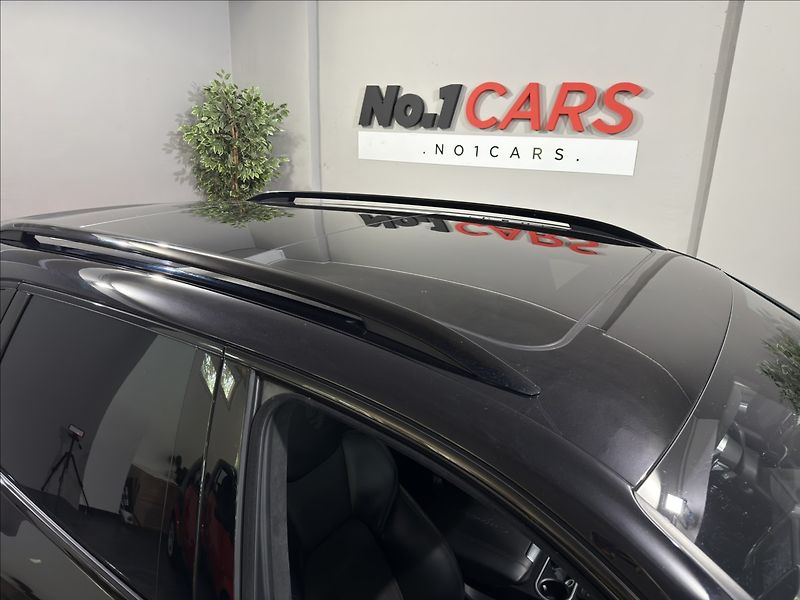 Porsche Cayenne 3,0   D VZDUCH PANO BOSE 360 - fotka 34 z 44