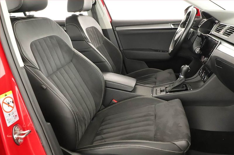 Škoda Superb (2022) 2.0 TDI - fotka 7 z 21