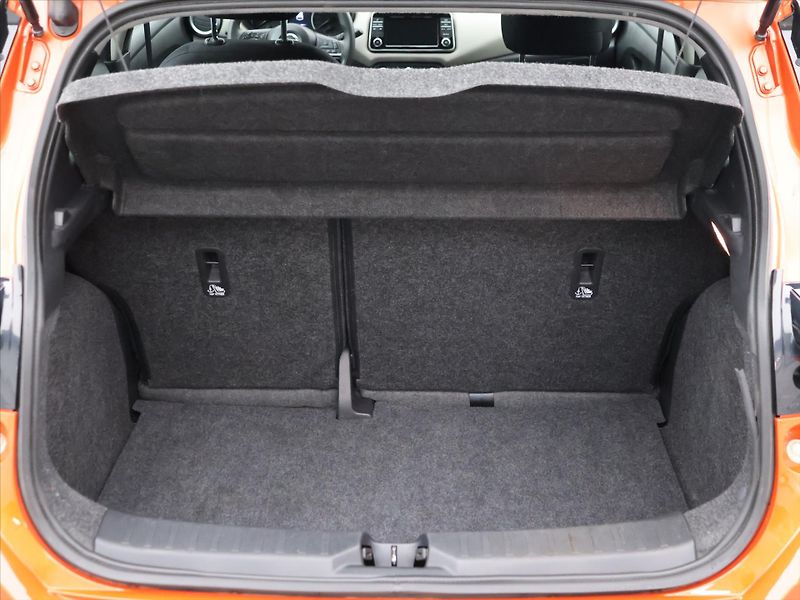 Nissan Micra 1.0 i 52kW CZ Acenta - fotka 10 z 33