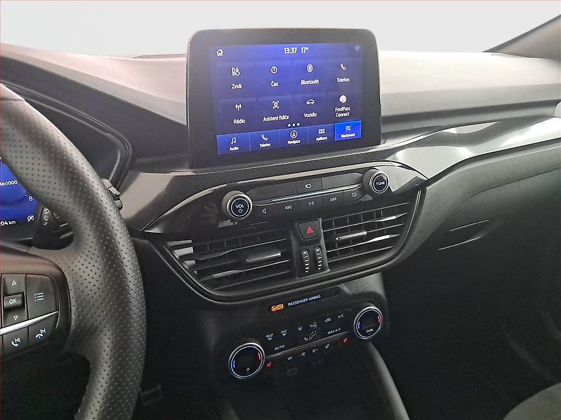 Ford Kuga (2023) ST-Line X 1.5 EcoBoost - fotka 12 z 23