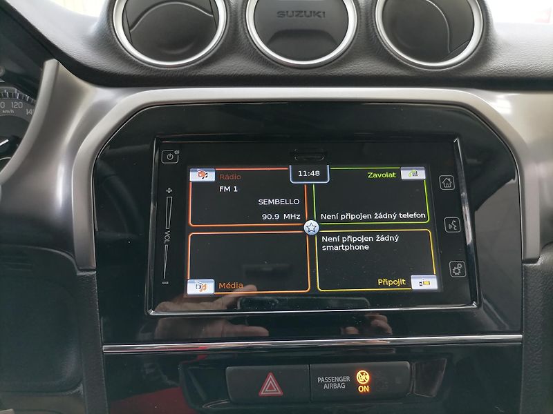 Suzuki Vitara (2018) 1.6 VVt Elegance - fotka 11 z 19