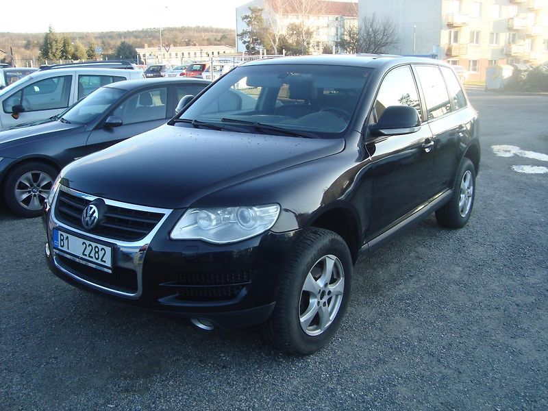 Volkswagen Touareg (2008) 2,5TDI - fotka 2 z 7