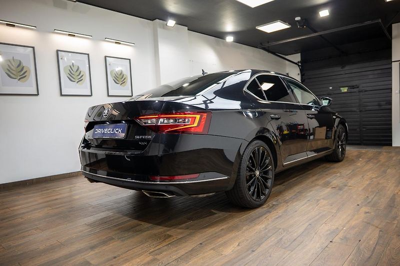 Škoda Superb 2.0 TSI 200 kW L&K - fotka 4 z 40